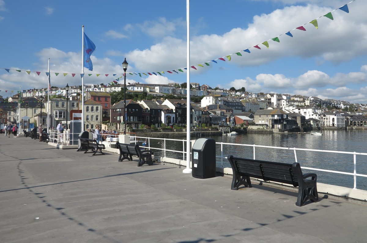 best-villages-to-visit-falmouth