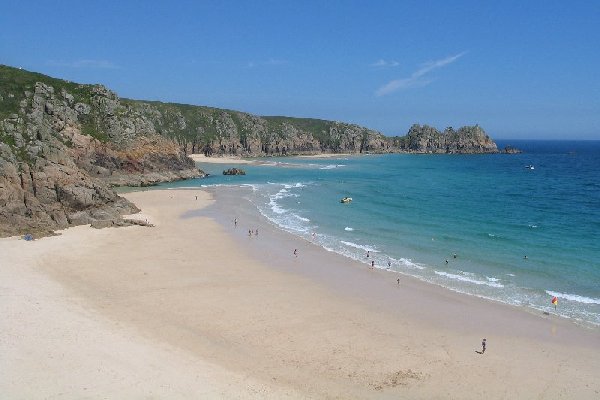 dog-friendly-beaches-porthcurno
