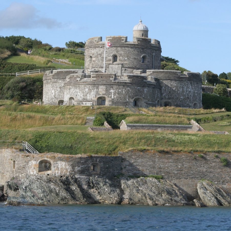 dog-friendly-days-out-st-mawes-castle